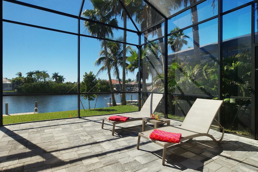 Villa Capricorn Кейп-Корал Номер фото
